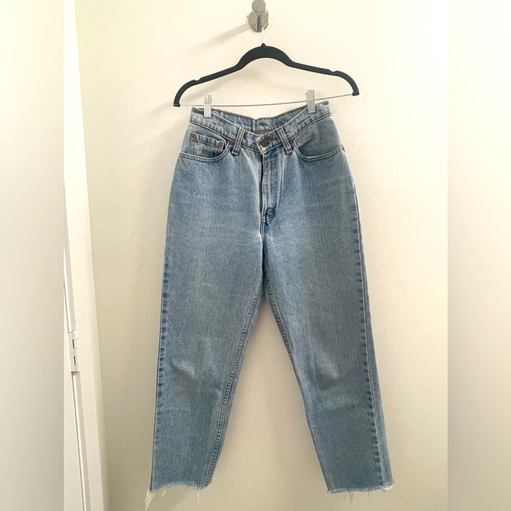 Vintage 512 Levi’s Slim Taper High Waisted Size Small